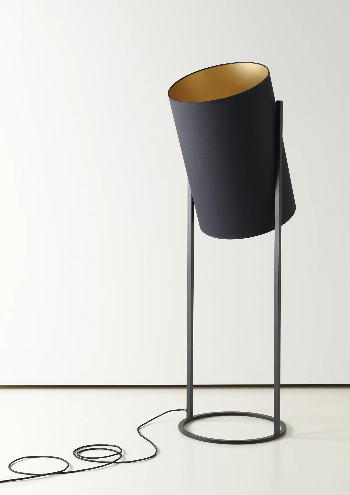 Giffin Design - Black Limelight 2.jpg