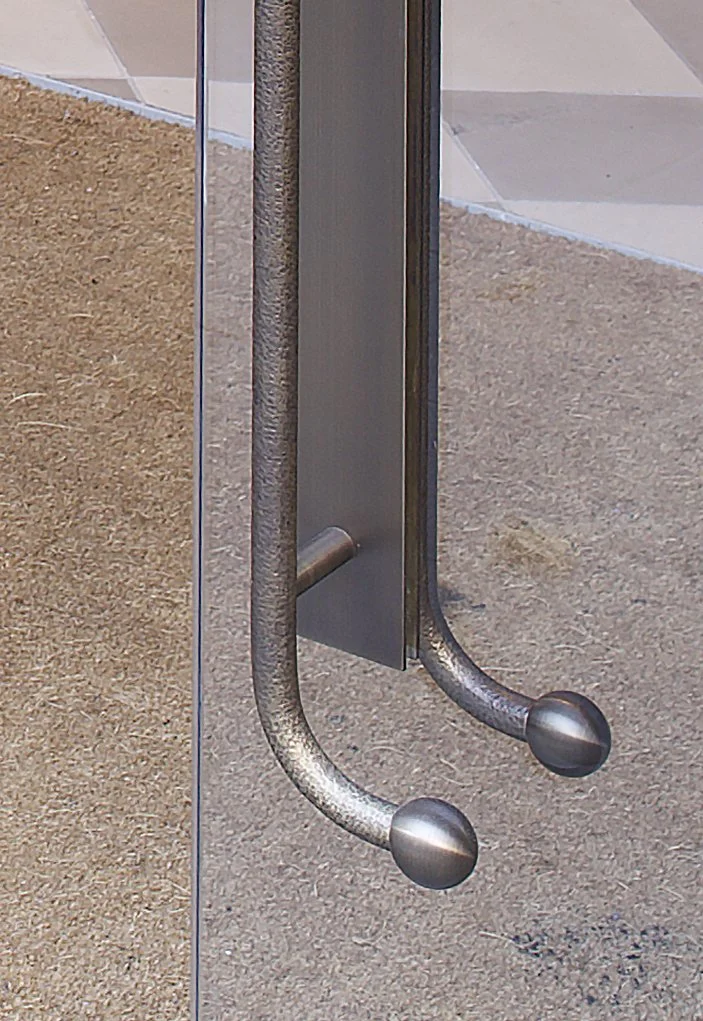 ENTRY HANDLE DETAIL 2.jpg