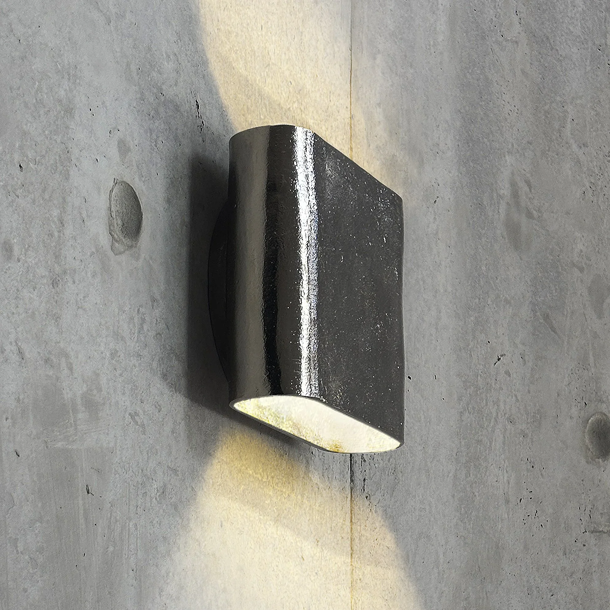 POTTER+SCONCE+NICKEL+-+GIFFIN+DESIGN.webp