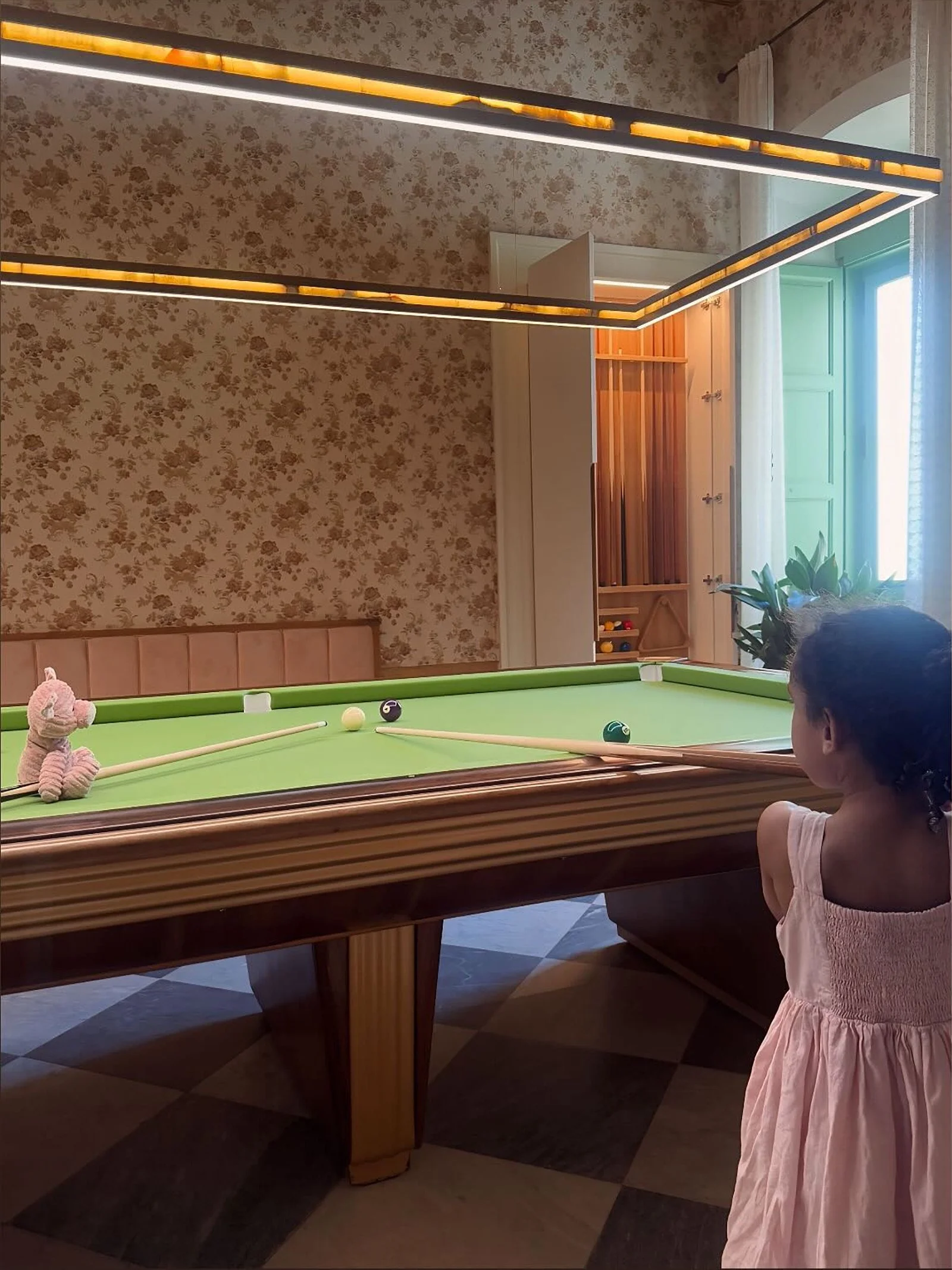 POOL TABLE LIGHT SPAIN.jpg