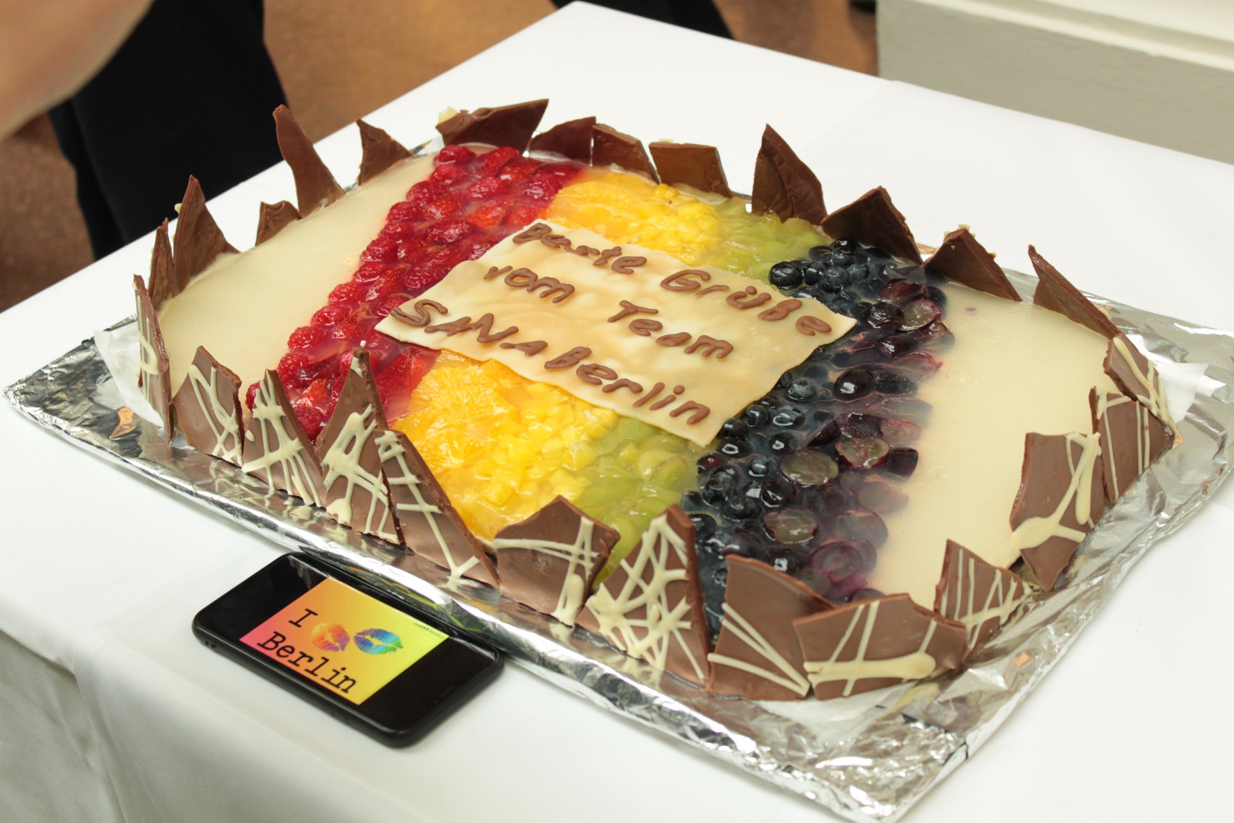 Regenbochenkuchen.jpg