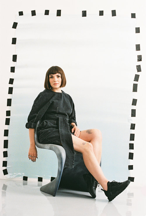 BEAUTIFUL X POWERFUL: CARRIE-ANNE Carrie-Anne of Mère Soeur started her business after finding herself increasingly lonely as a young mother. Two years on she's built up an incredibly supportive community and an amazing brand selling an ace selection of "mamamerch." Read More >