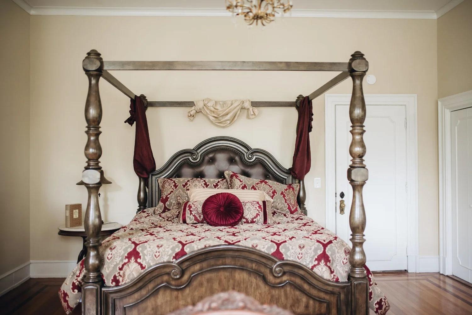 1912 Bed and Breakfast - EDITS-0010.jpg