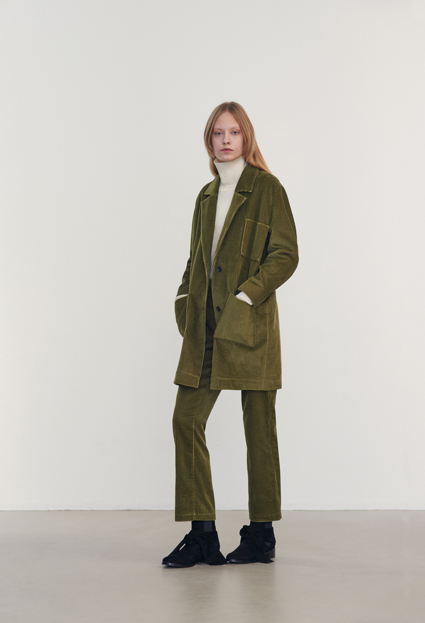 Samuji $$ Here is one more ethical brand with a modern, unique design. Their collections are so versatile that if you like their asthetique it’s quite easy to build a perfect capsule wardrobe using only the clothes they offer.