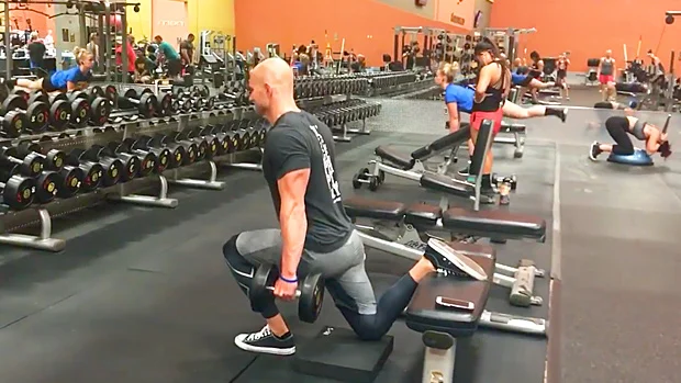 Paused-Bulgarian-Split-Squat.jpg