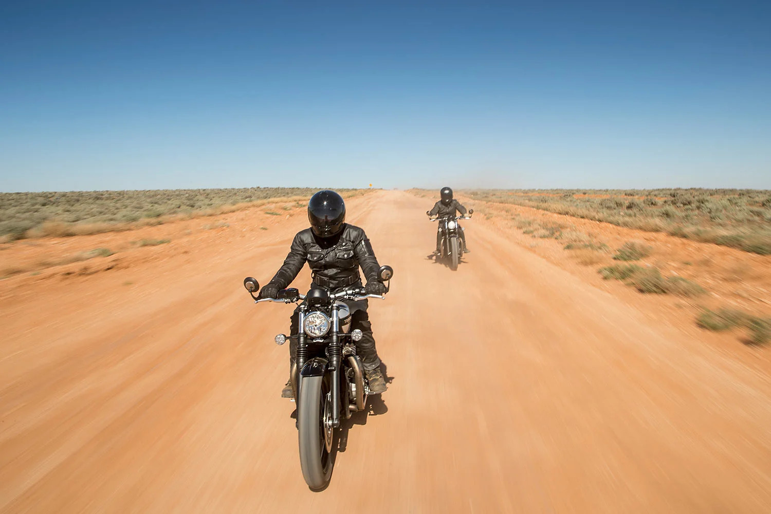 Triumph_Bobber_Broken_Hill_Pipeburn_big_15.jpg