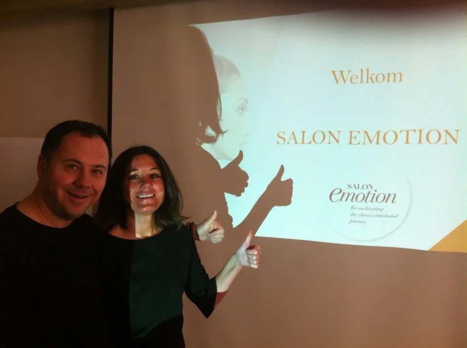 '15 Dankzij Well Communications worden ze geselecteerd om toe te treden tot de Well Community. De samenwerking van een select groepje gelijkgezinden leidt tot een nieuwe start op een nieuwe locatie.
