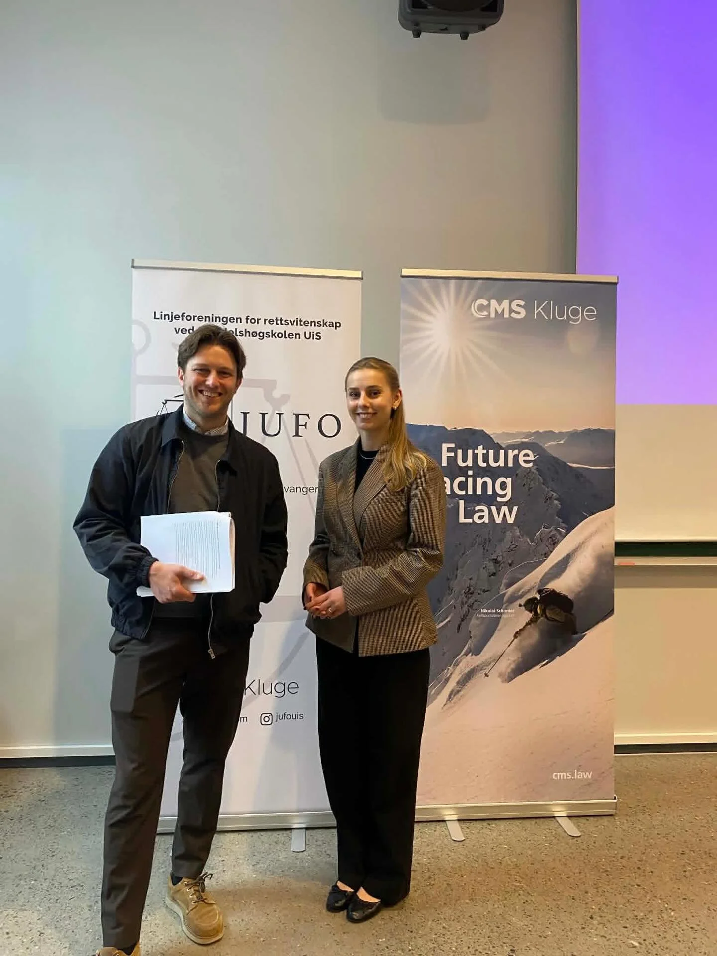 Torsdag holdt v&aring;r hovedsamarbeidspartner @cms_kluge  manuduksjon i immaterialrett for v&aring;re tredjeklassinger 💙

Vi takker for godt faglig p&aring;fyll!