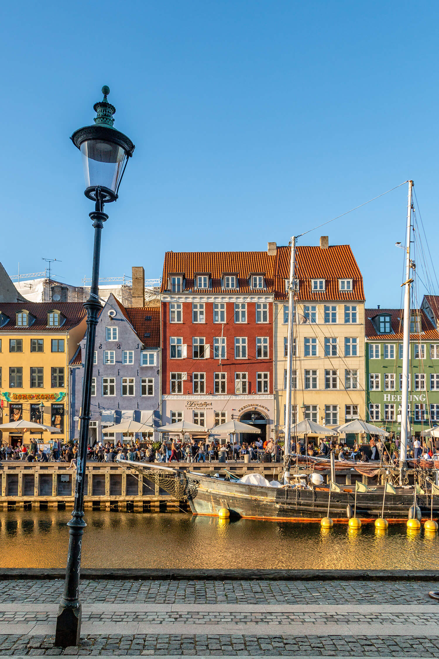 Nyhavn and its street lamp
