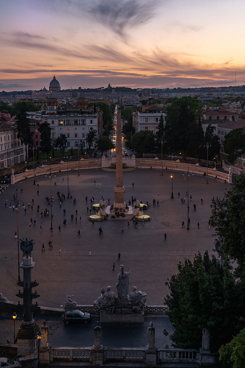 Piazza del Popolo at night