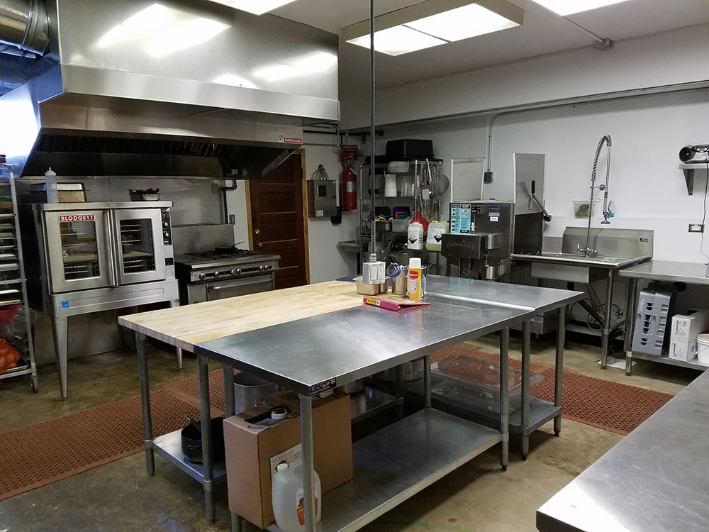 kitchen2.jpg