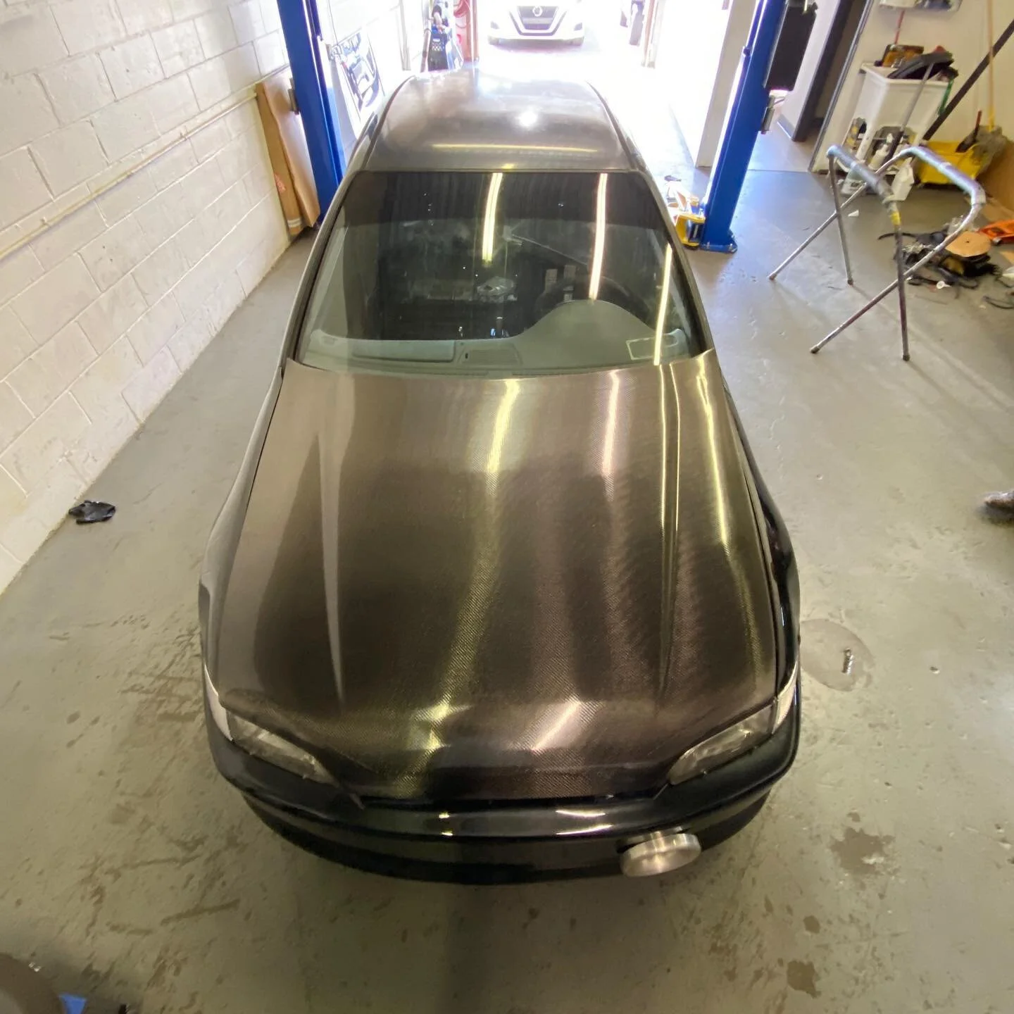 Eg pin on race hood. All the way to the windshield. $1500 in carbon and $750 in fiberglass. Yes they are strong, no they won&rsquo;t bend in the middle like your cheap hoods. Honeycomb center. Swipe left to see it in fiberglass. #JASE #jasecomposites