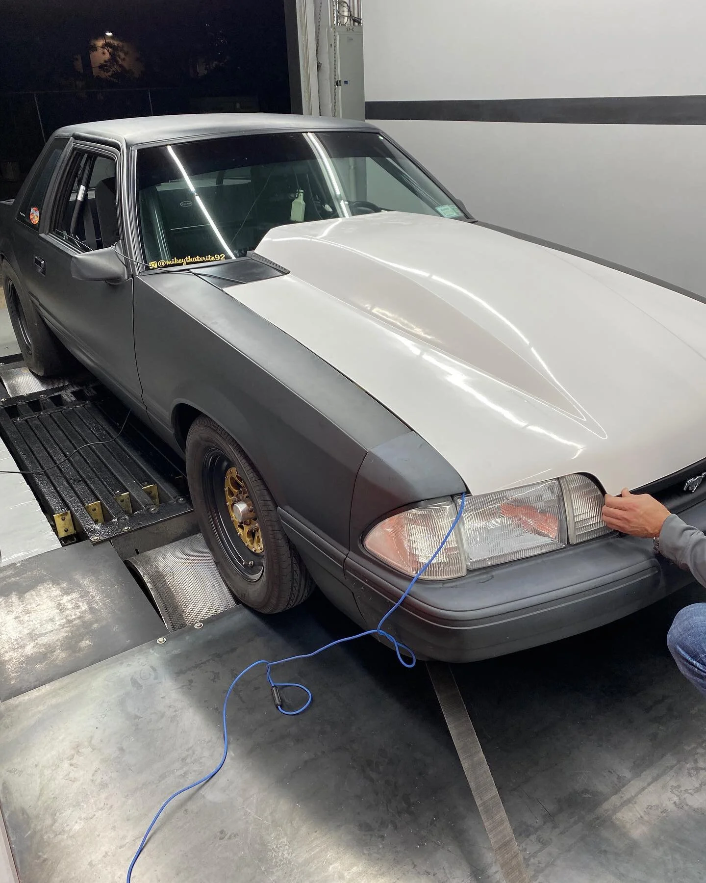 Little test fit of the 4&rdquo; fox hood 😍😍😍. #JASE #jasecomposites #madeintheusa🇺🇸 #madeinthefuckinusa🇺🇸 #SIE #ATWTTB #chessnotcheckers