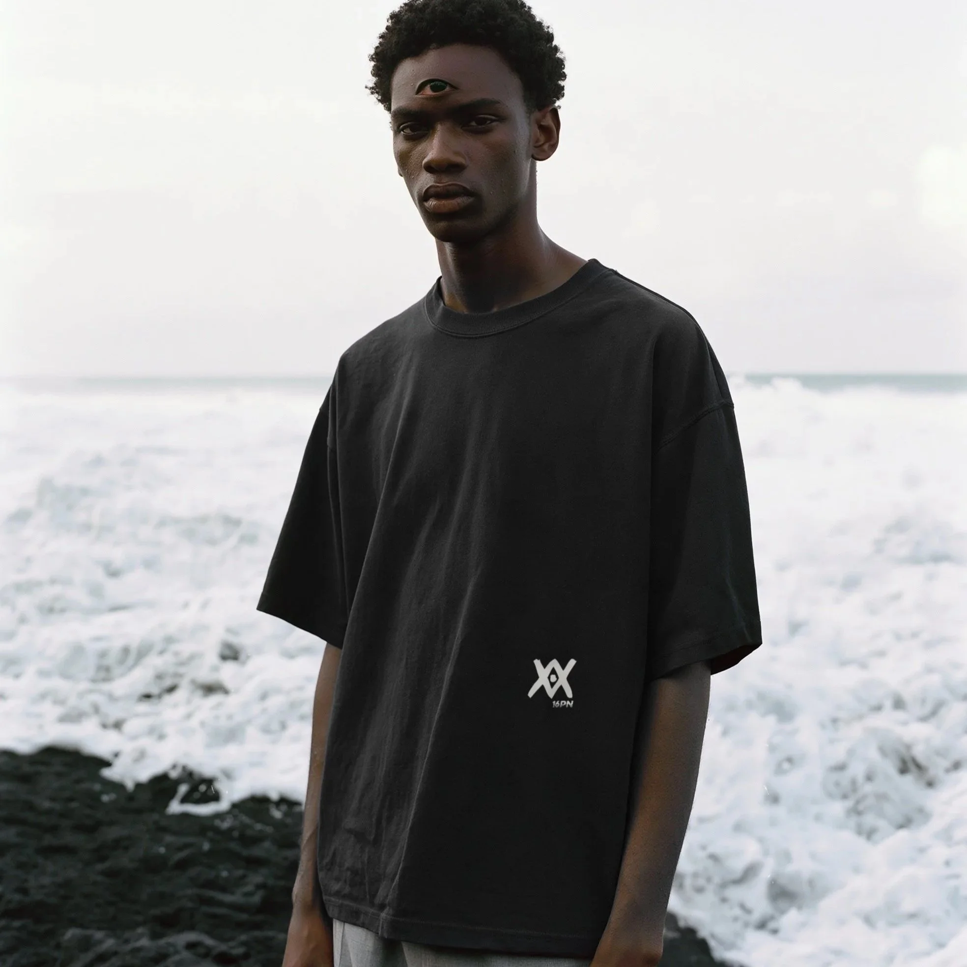 16PN_XX_homme_troisieme_oeil_logo.jpg