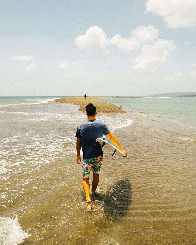 Zen moments with @alex.pendleton #vastlife #VASTtrip