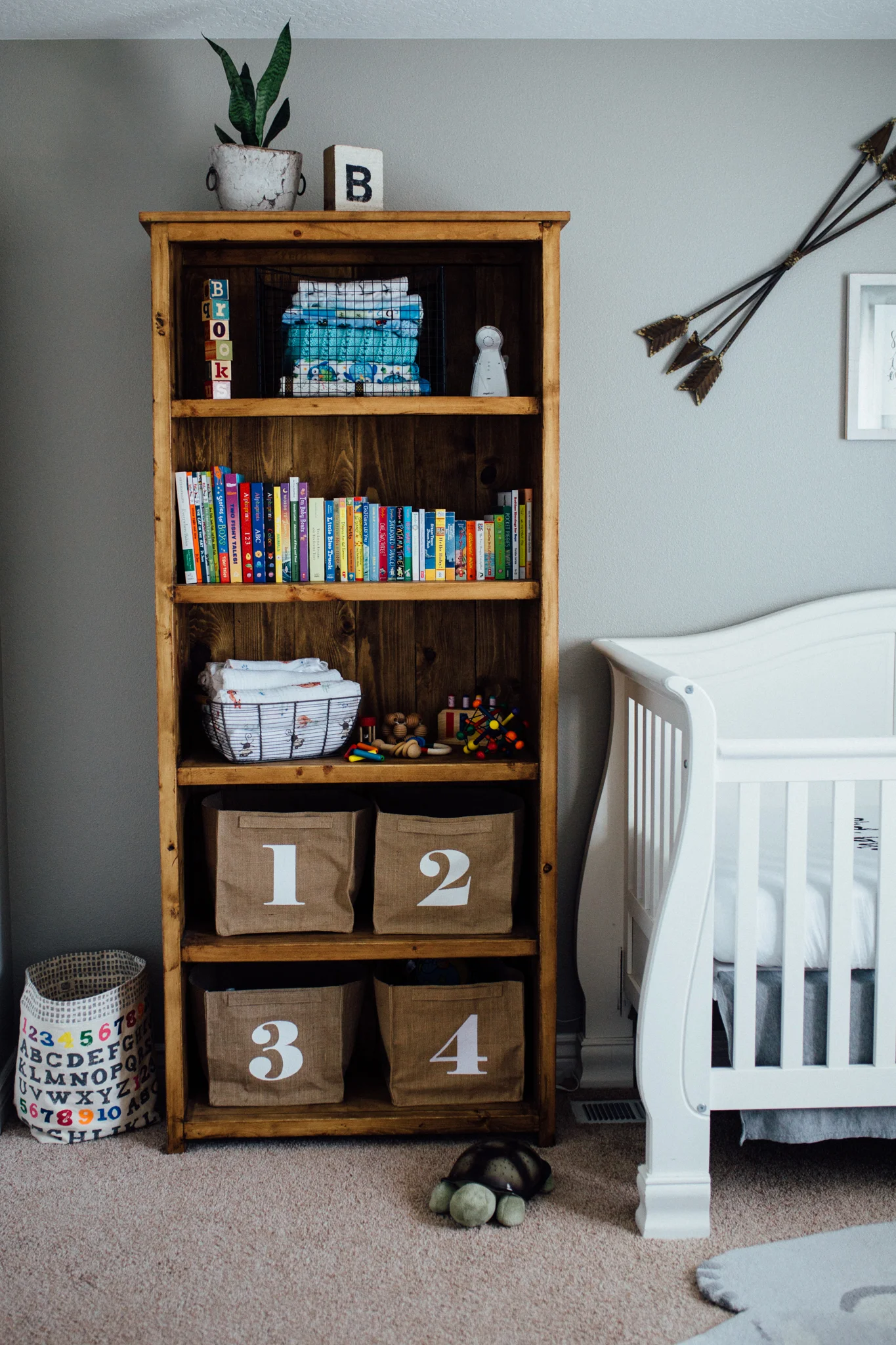 book shelf in nursery.jpg