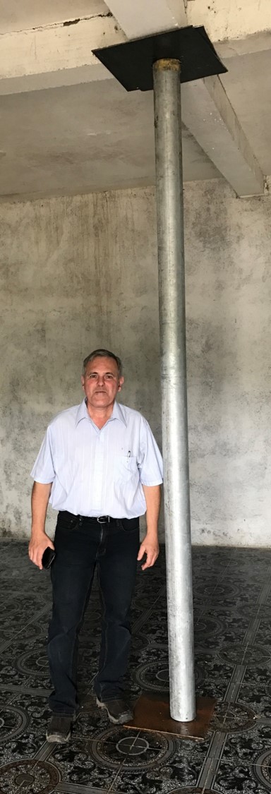 Making safe the structure (In picture, Ed Silva)