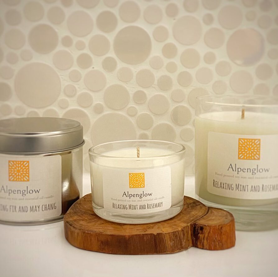 While we await the go ahead for skiing to happen again we have been busy creating candles @alpenglowuk this is a project in progress that we wanted to share in time for Christmas. All candles are 100% natural  #cateredchalet #handmade #scentedcandle 