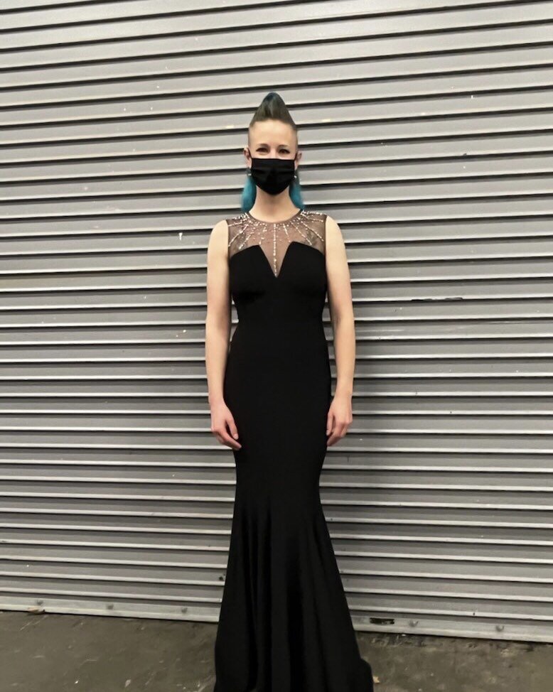 Happy New Year!  Here&rsquo;s to 2022.  I had a great time performing with @cape_symphony for their New Year&rsquo;s Day program.  Dress code was &ldquo;glitzy&rdquo;.

photo credit: Carion Chu @carionbass (and the BPAC loading dock door as backdrop)