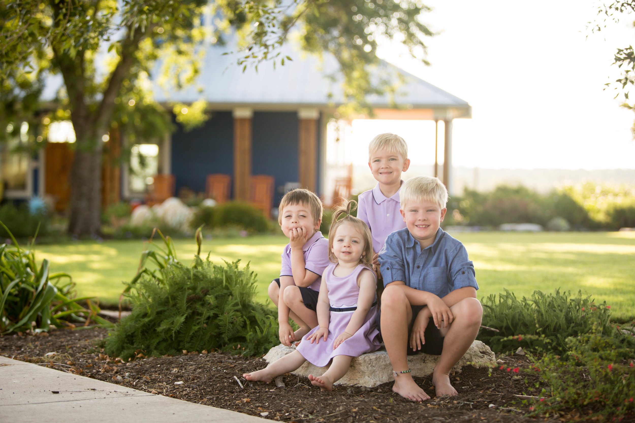 Marble_Falls_Family_Photographer_Farm_Jenna_Petty_01.jpg