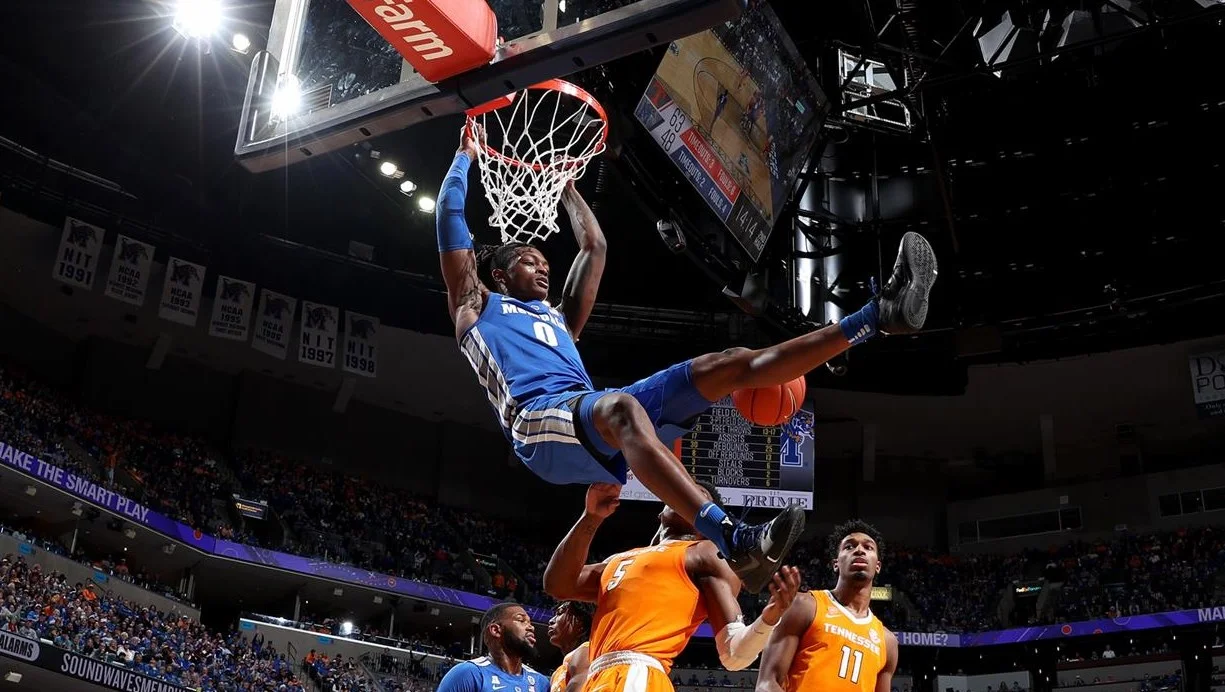 Kyvon-Davenport.jpg