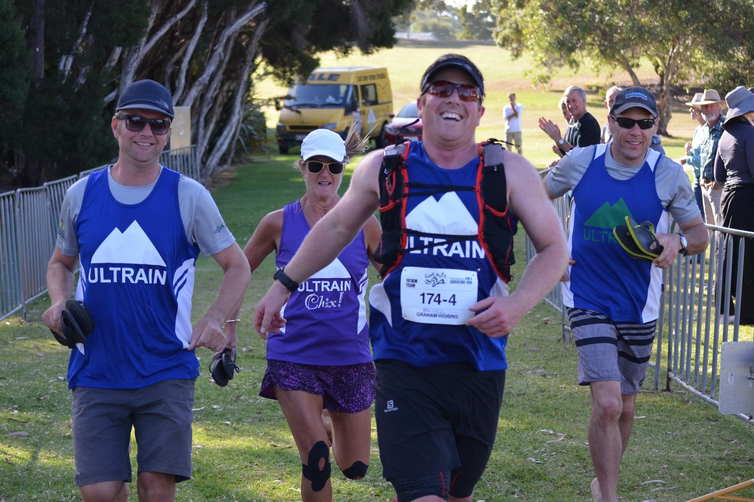 174 team finish together.jpg