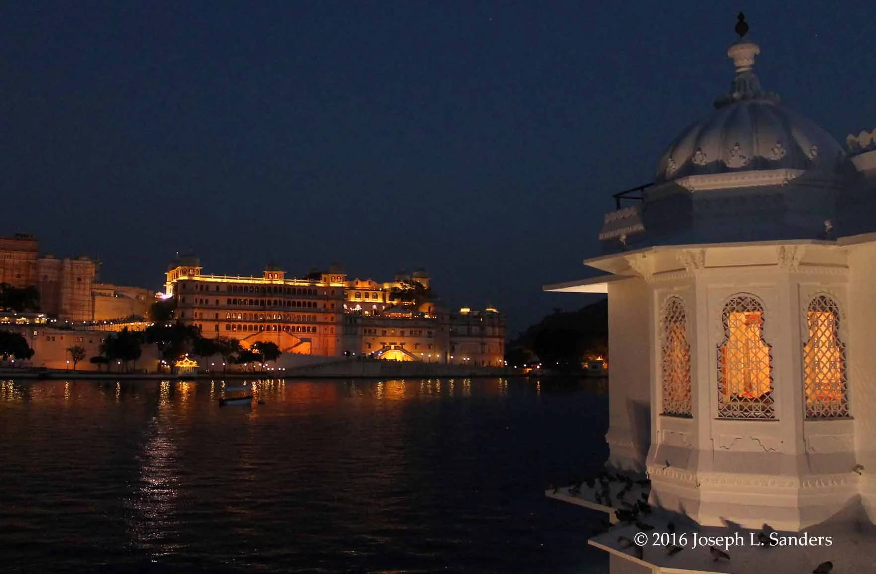 City Palace from Lake Palace Hotel - Udaipur - Rajasthan1.jpg