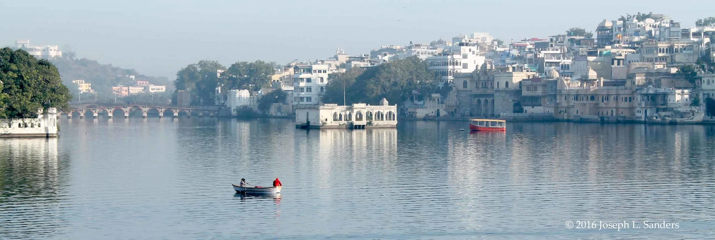 Lake Pichola with Boats - Udaipur - Rajasthan7.jpg