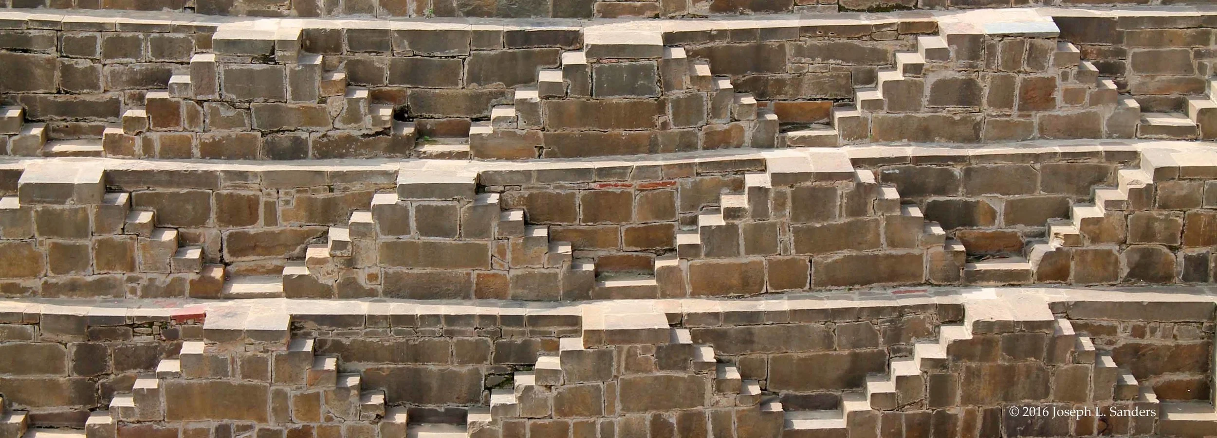 Step Well - Chand Baori - Rajasthan13.jpg