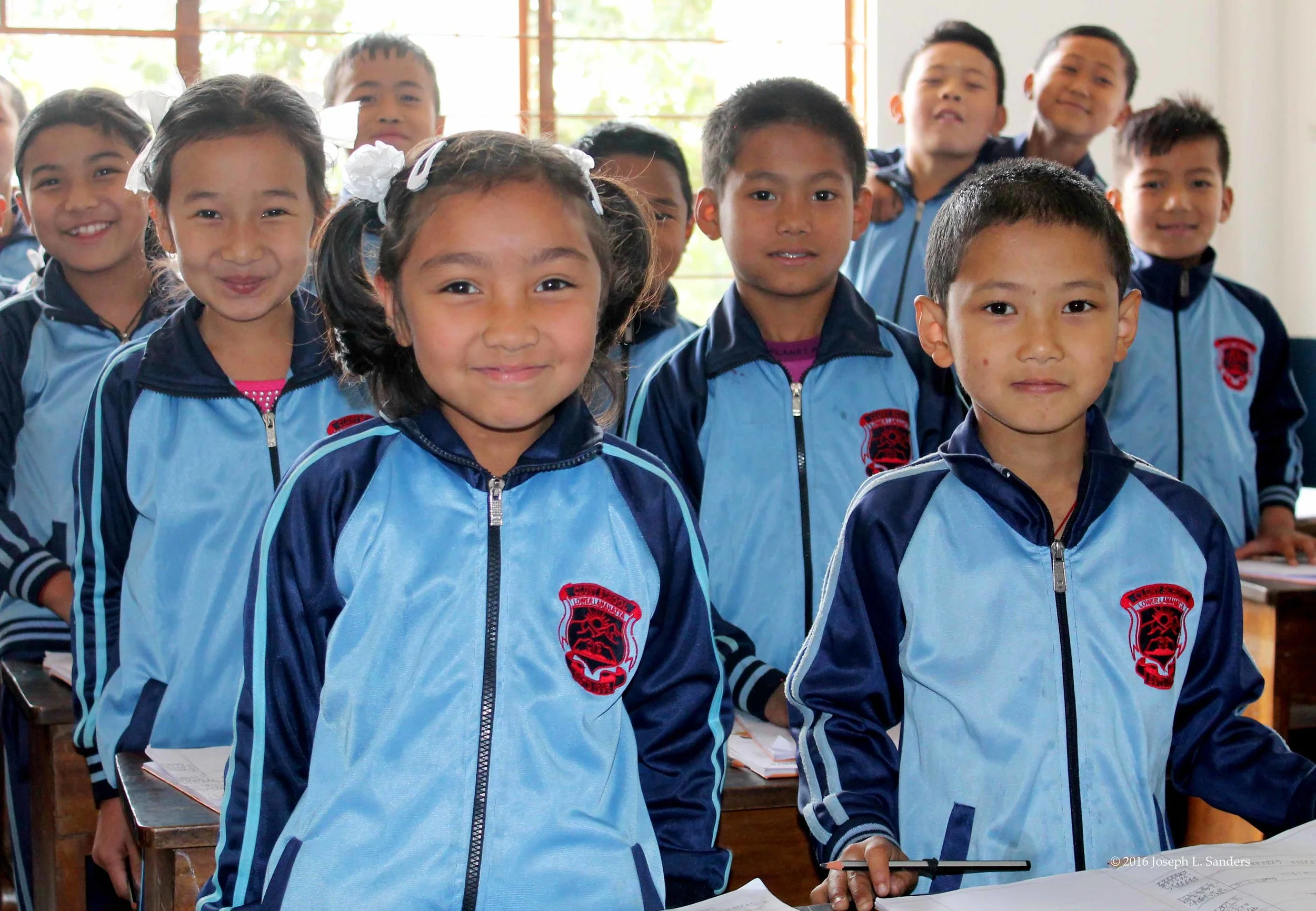 Schoolchildren - Glenburn - Darjeeling6.jpg
