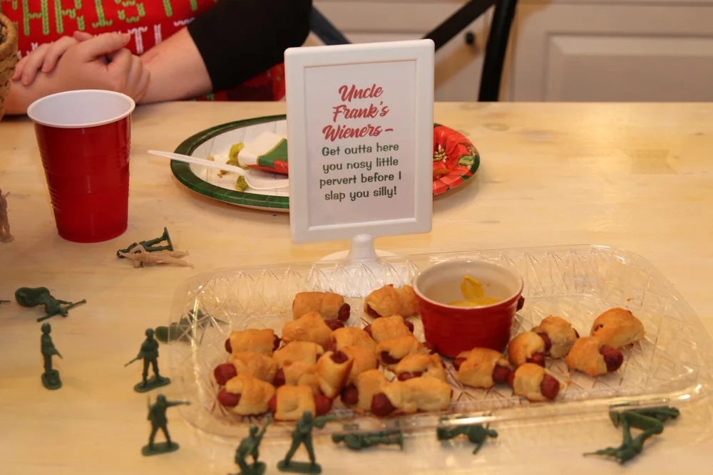 How to Host the Ultimate "Home Alone" Themed Holiday Party — The Green Robe