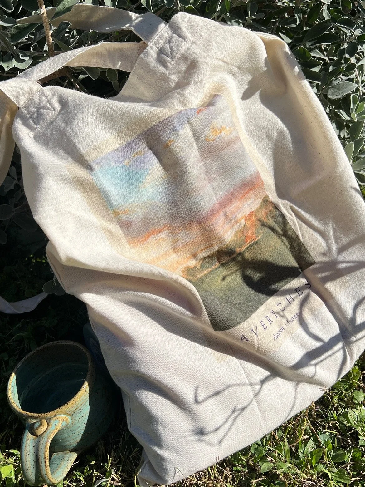 Little Provence bag made with 100% organic cotton 🍃Featuring my painting &ldquo;Autumn in Provence&rdquo; ☺️

$15