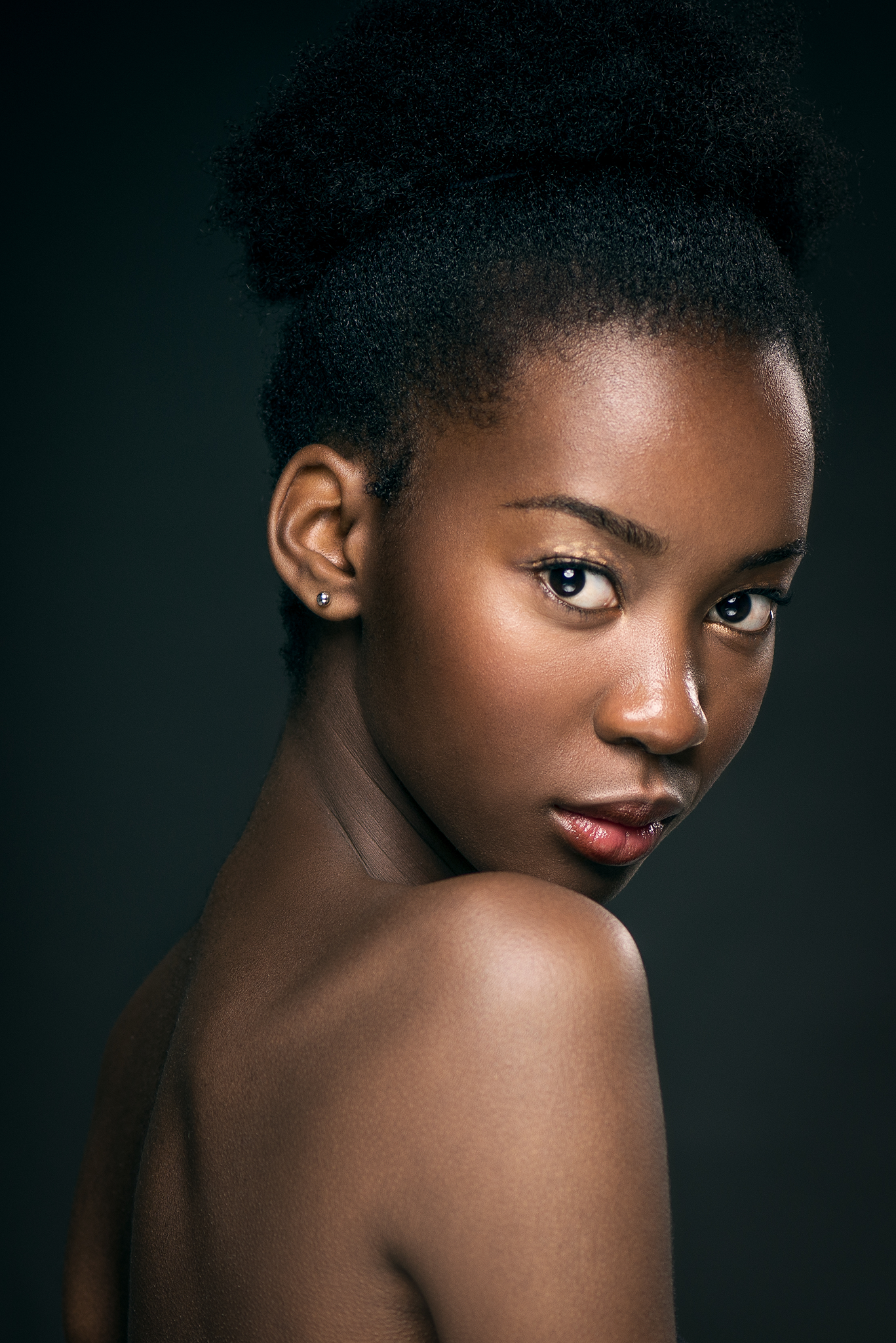 model: chrissy @ unique model management | photography: ryan robertson | hair and make-up artist: heather newcombe