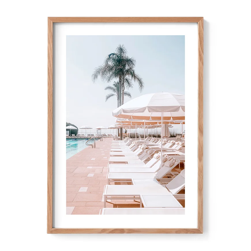 Sunloungers Vertical_web border frame0657_V2_1.jpg