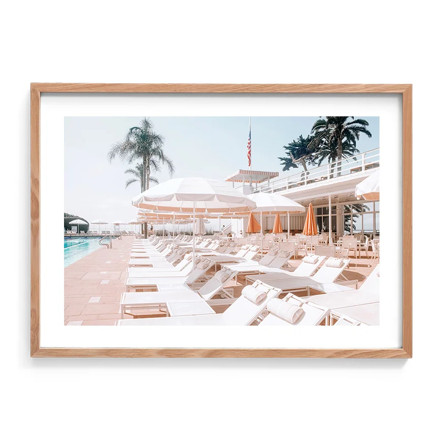 Sunloungers_web border frame 0653_V2_1.jpg