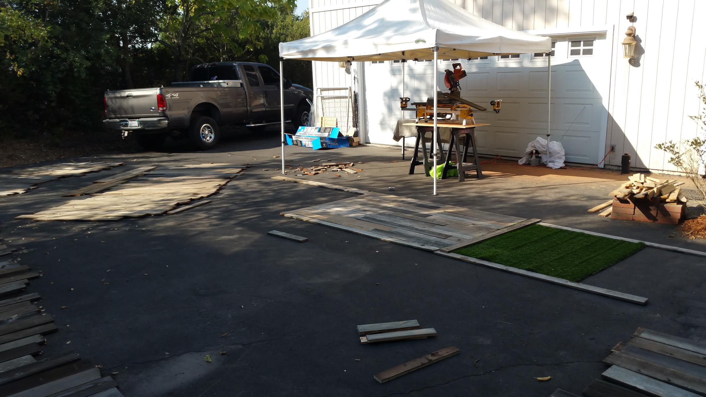 Outdoor workspace craziness