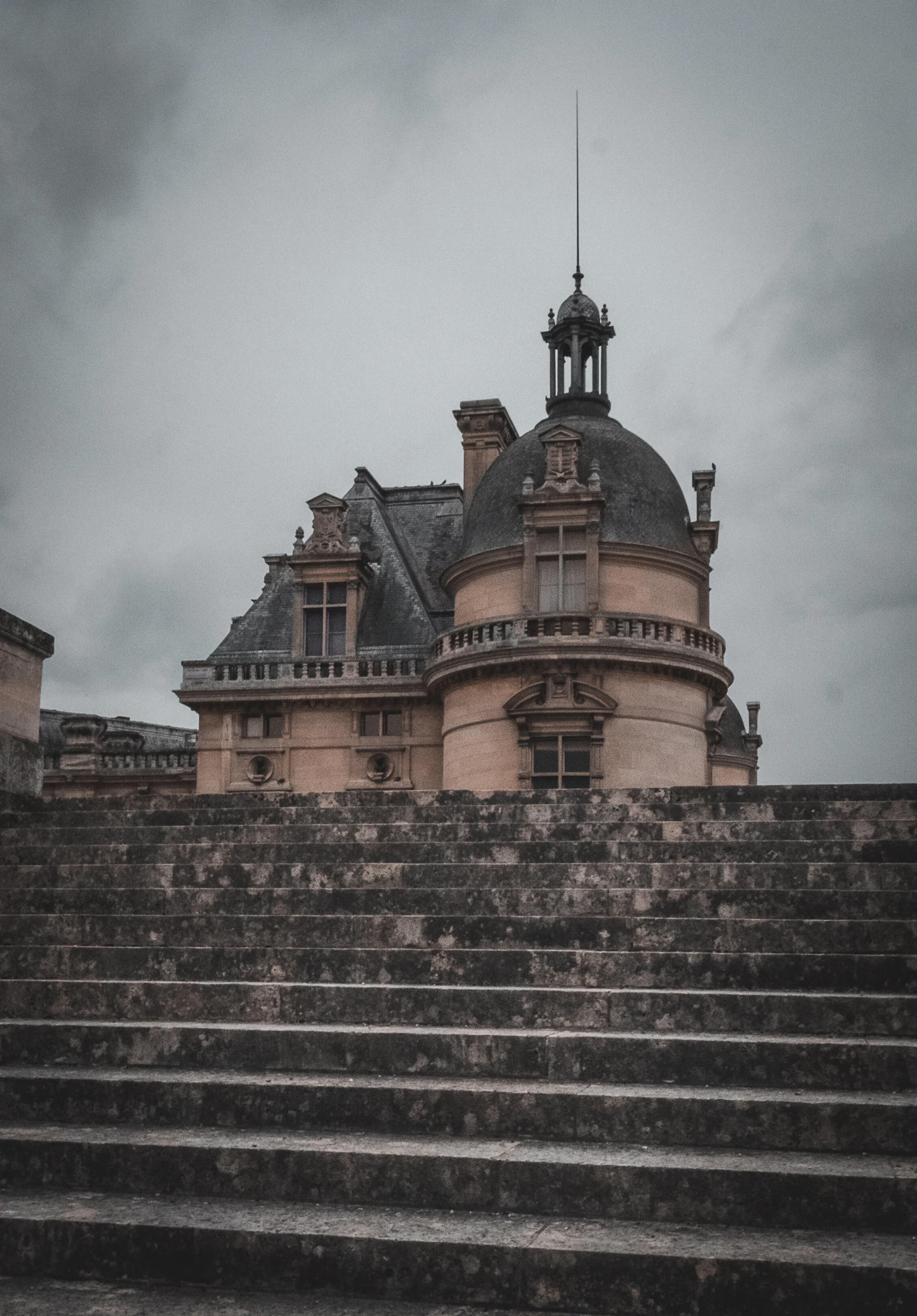 Enchanté, Chantilly!