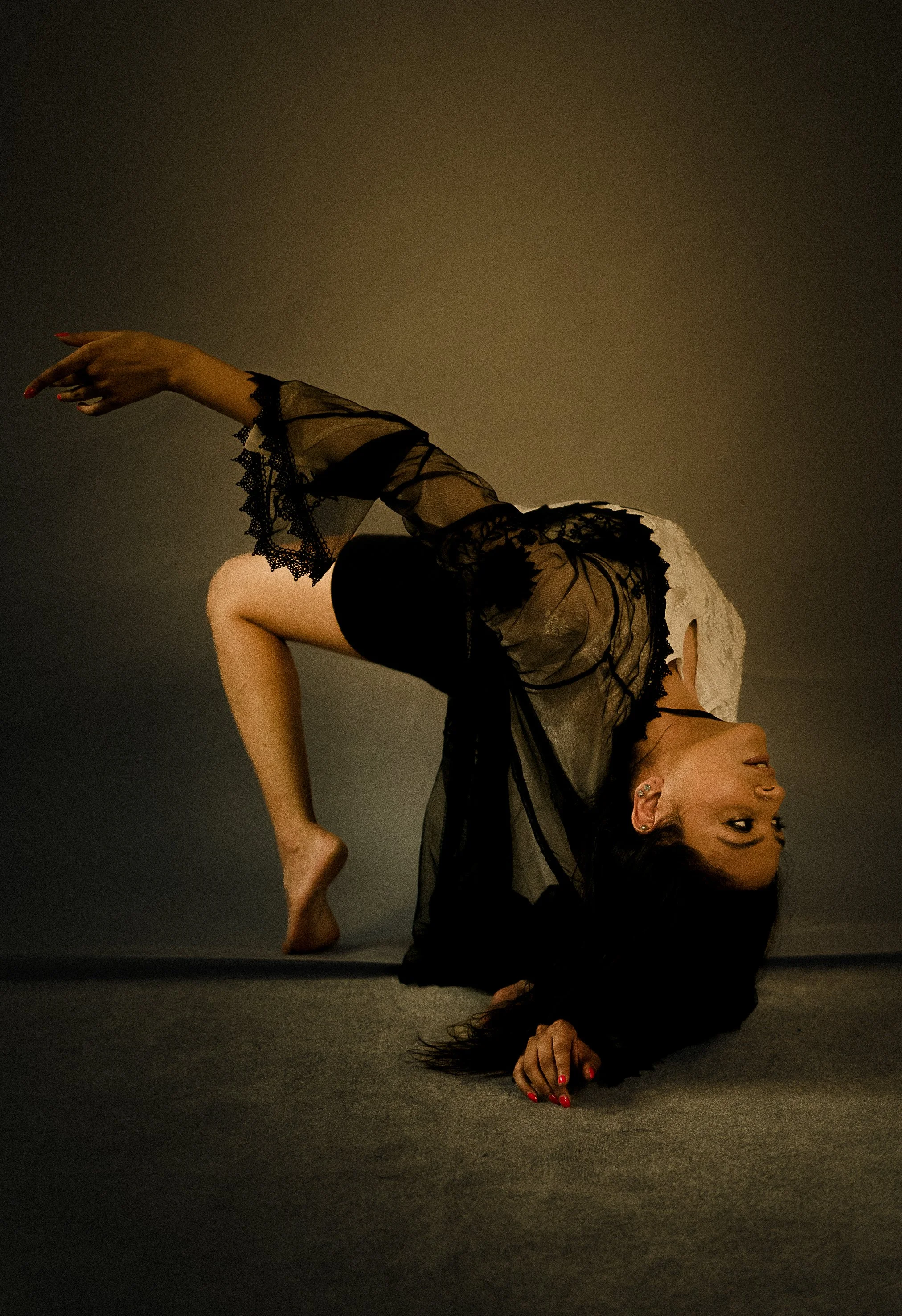 Unhaunting featuring Kesha Raithatha