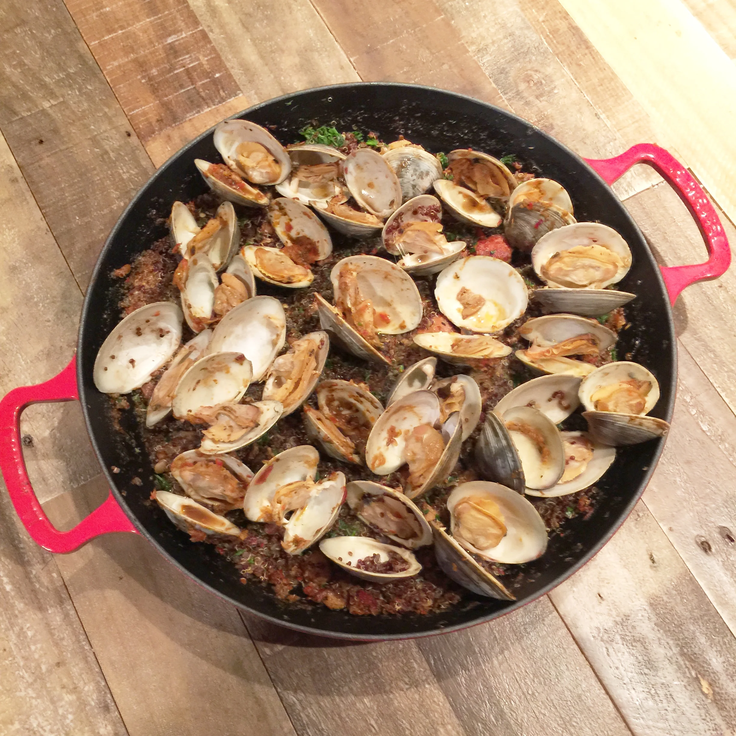 キヌアのパエリア