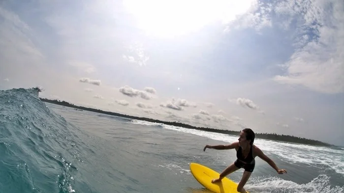 angie_togat_nusa_surf_18eupt8-18euptc.jpg