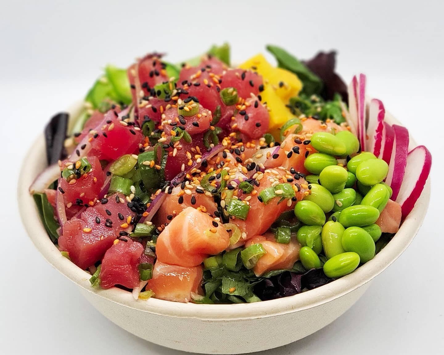 The health benefits of Poke is that it's rich in Omega-3 fatty acids, great source of protein, high in B vitamins, good source in potassium, contains antioxidants, and much more!

#fishologypokebar #fishology #pokebowl #poke #sushi #doordash #grubhub