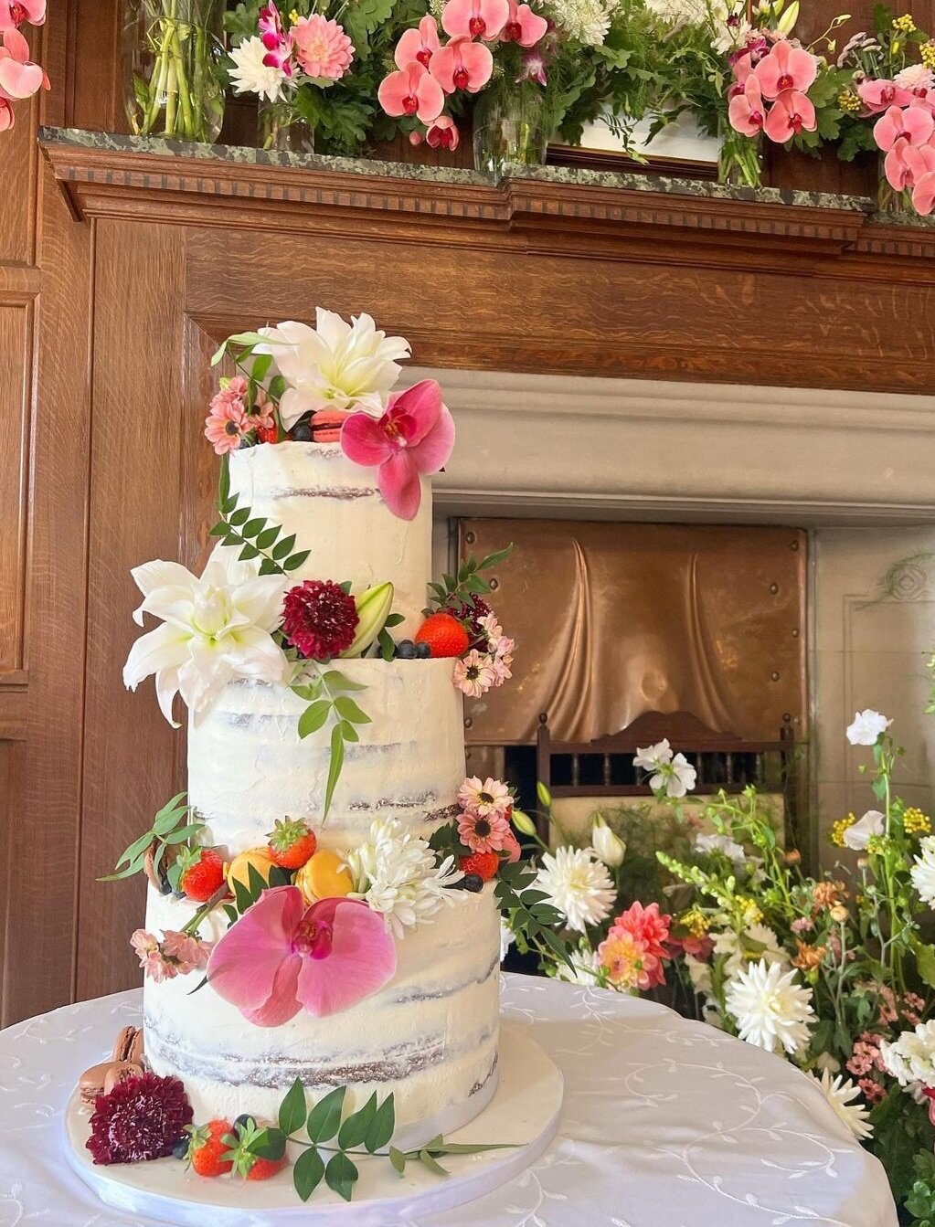 naked semi-naked buttercream wedding cakes rosewood cakes.jpg