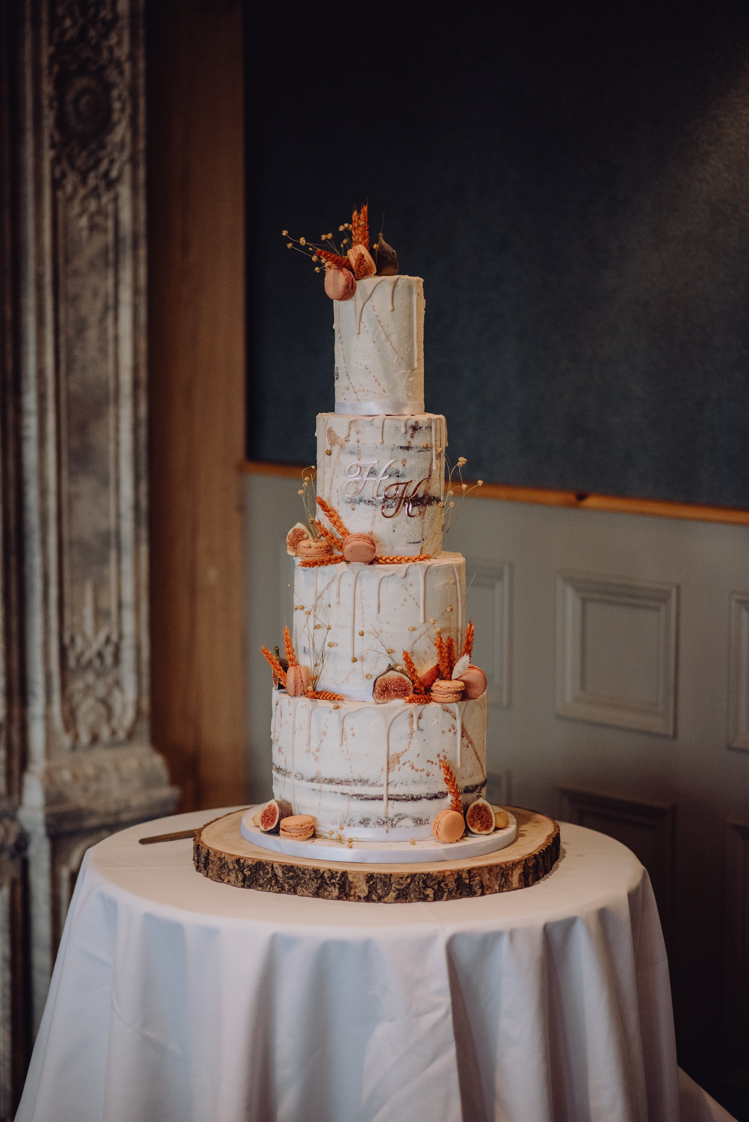 hannah naked cake martin venherm.jpg