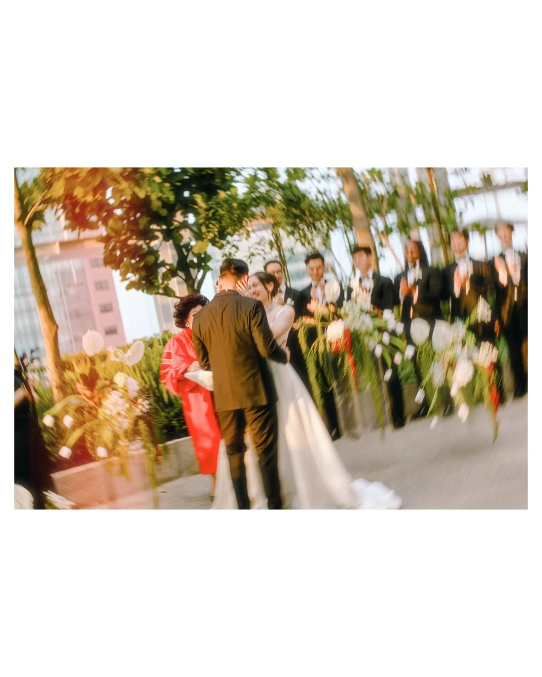 Wedding season is back
Time to turn the bass up and hit the dance floor 🪩