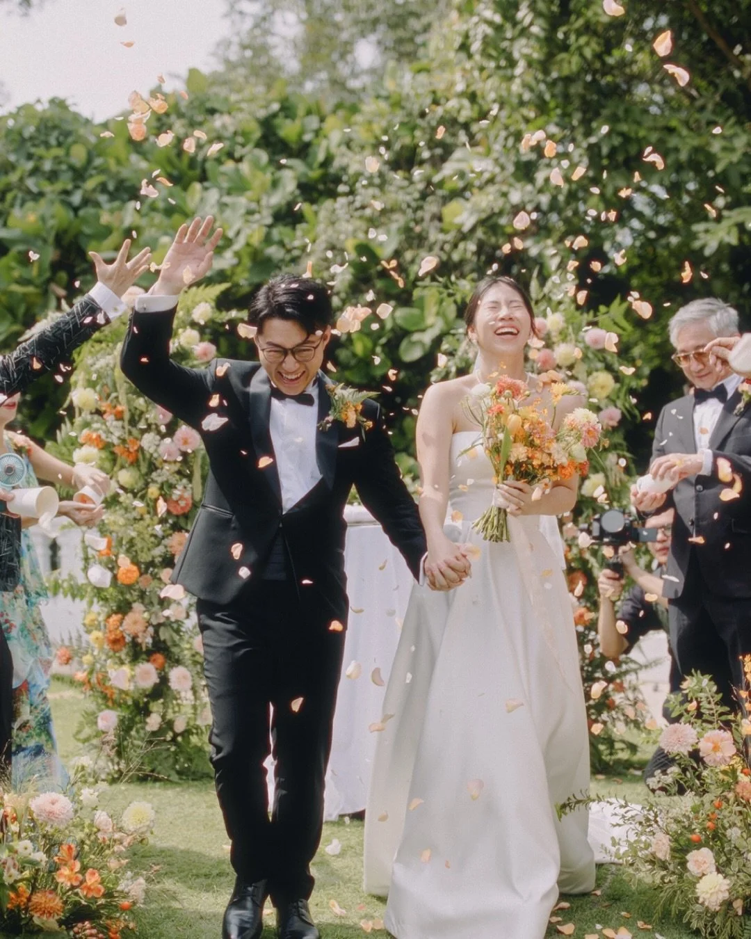 There are plenty of moments when I&rsquo;m editing a wedding and I stumble upon a photo that makes me go, &ldquo;Fuq. This is frigging amazing. Did I take this, or did Armond take this?&hellip; Yep. Armond did.&rdquo;

@armondyeo.asp has always advoc