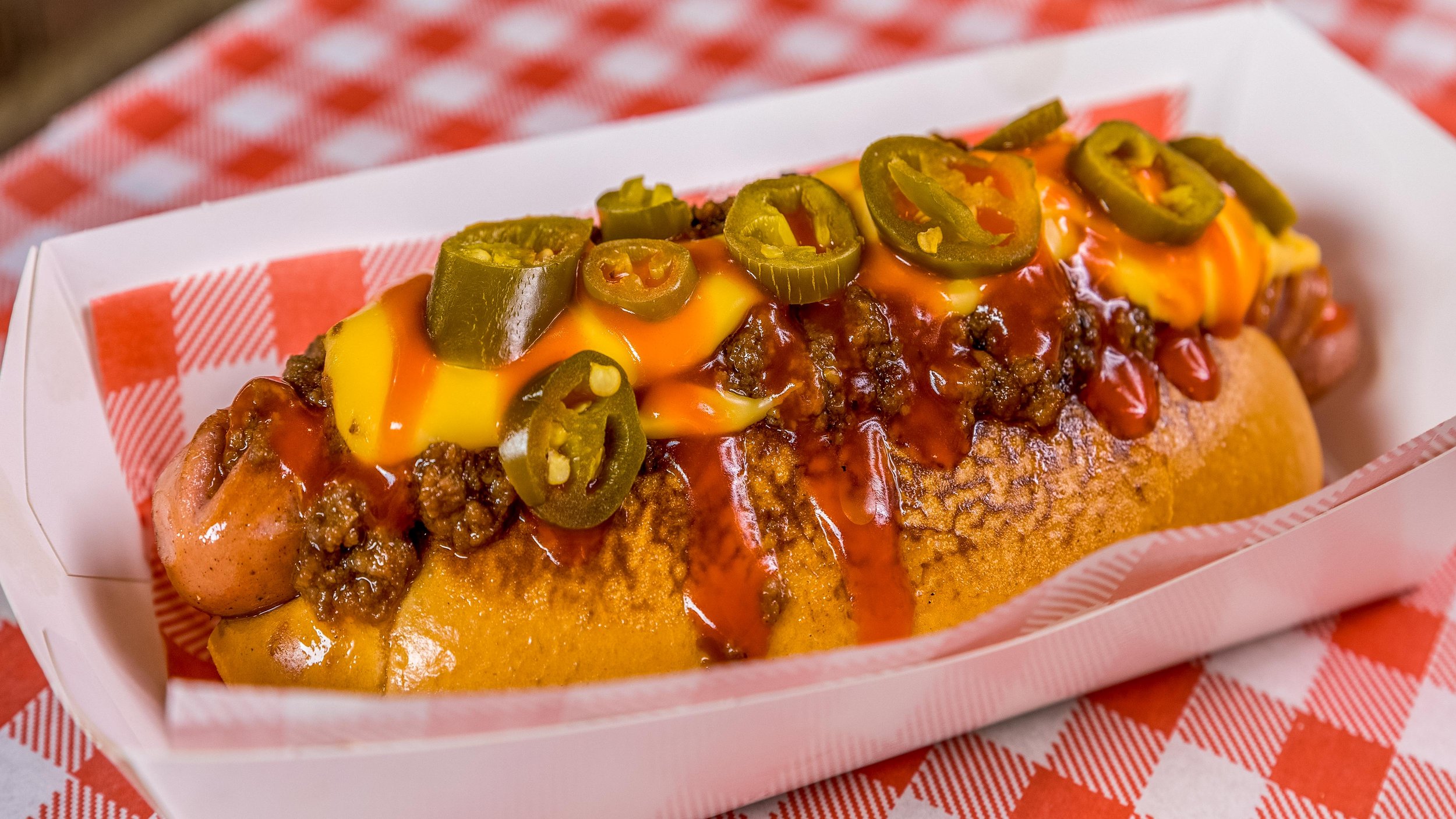Batch Burgers & Espresso_mexican chilli hotdog_20210428.jpg