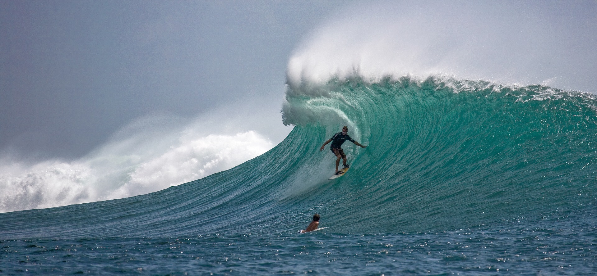 surfer-2193859_1920.jpg