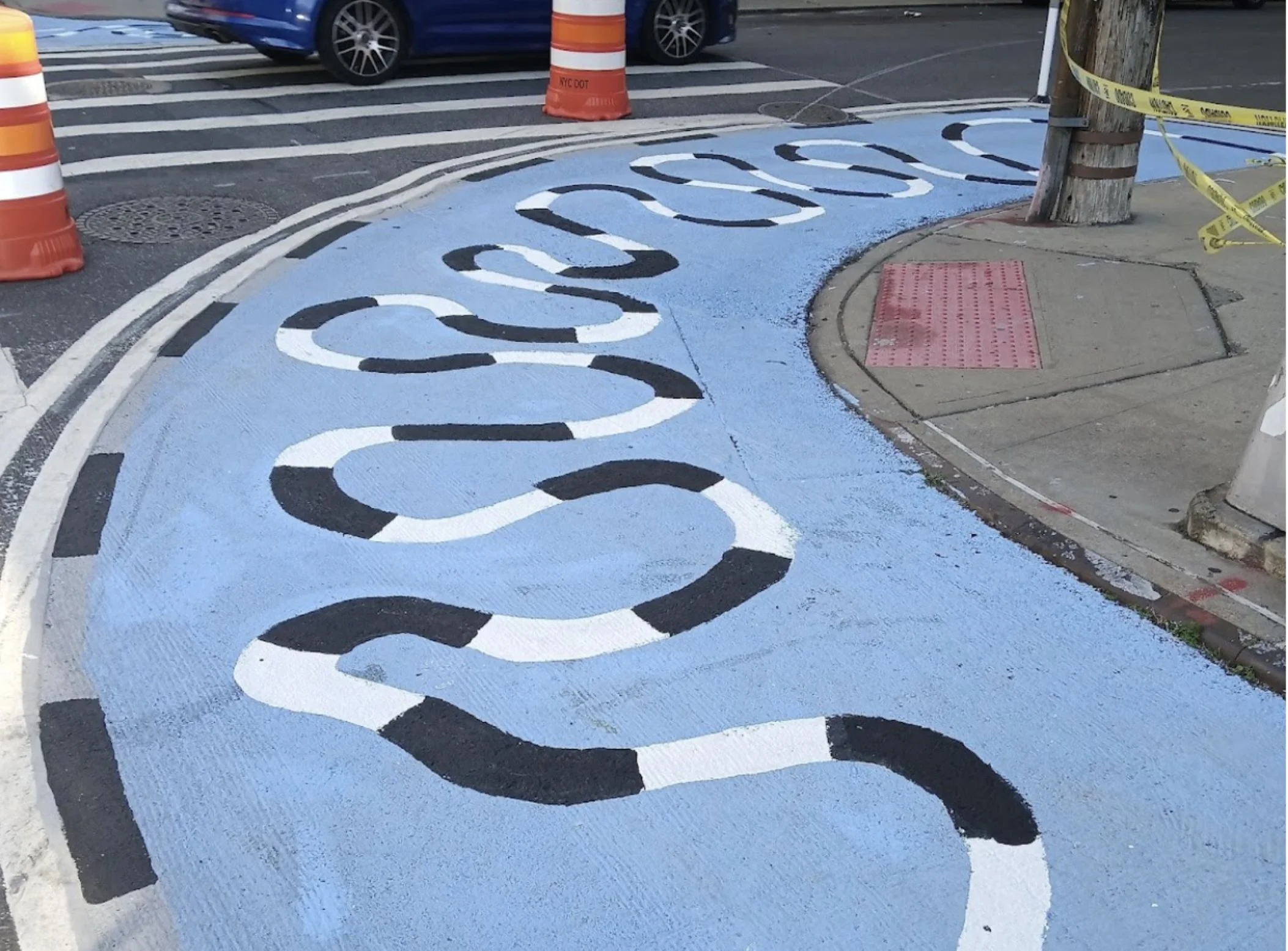 Interconnected Paths Jennings Street Mural (2024)_Darkeem.jpg