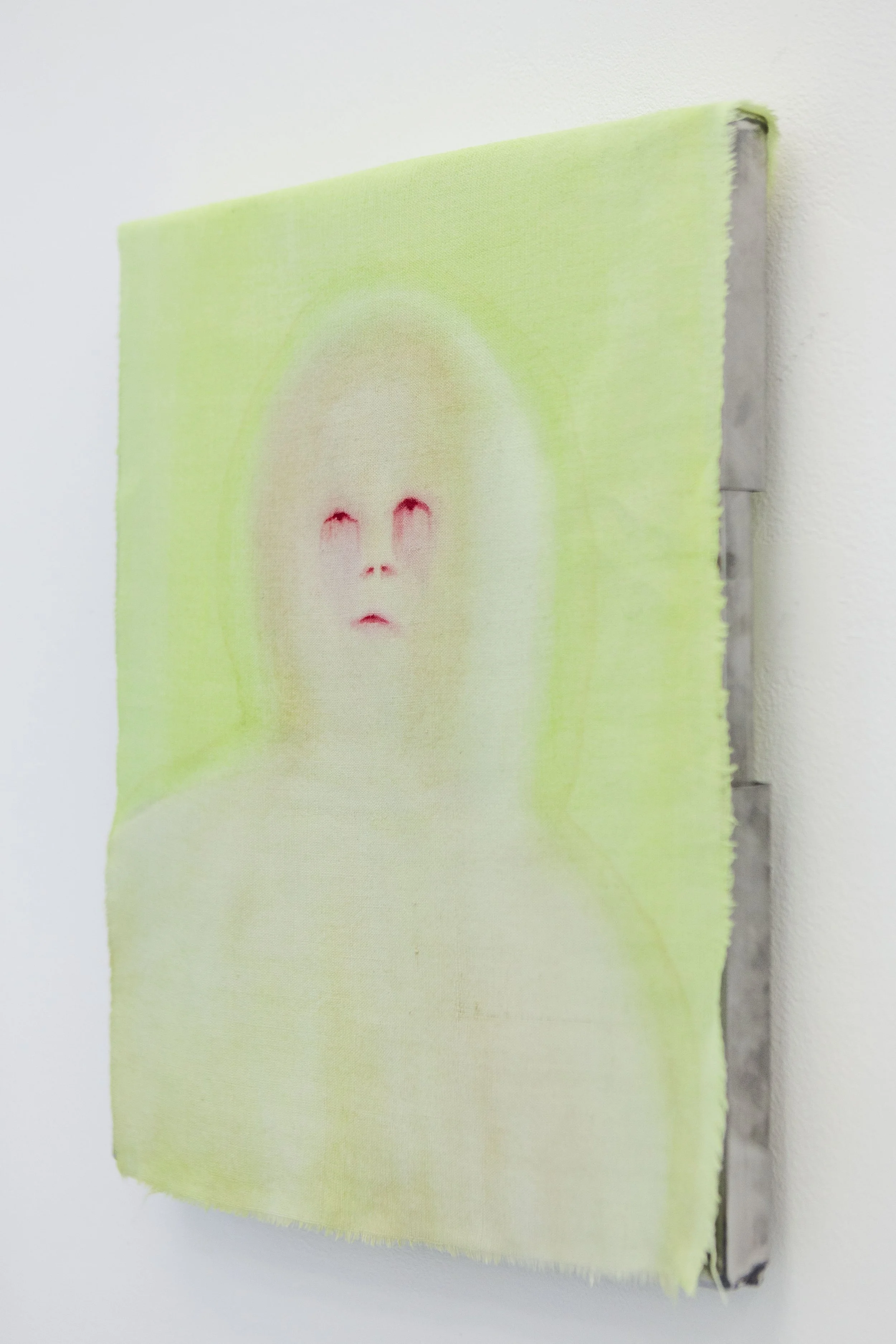 eva_ayache_vanderhorst_est_ce_un_monde_tres_ancien_ou_est_ce_celui_a_venir_visage_galerie_c_3227.jpg
