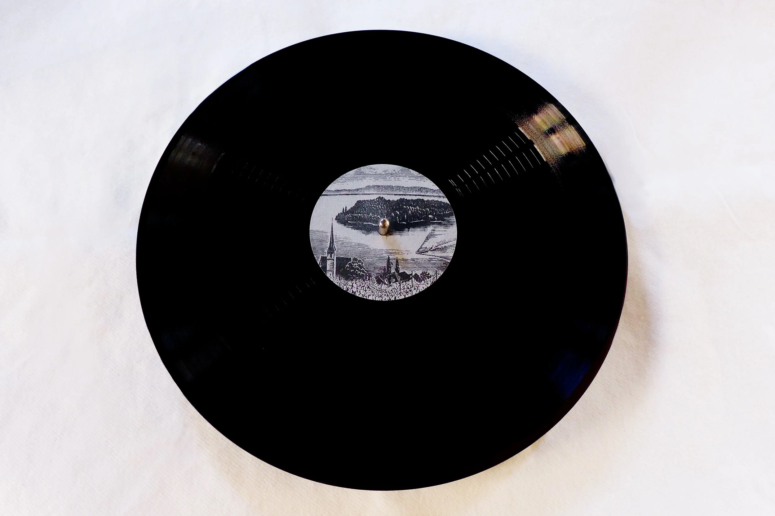 repro disque olivia de meuron.jpeg